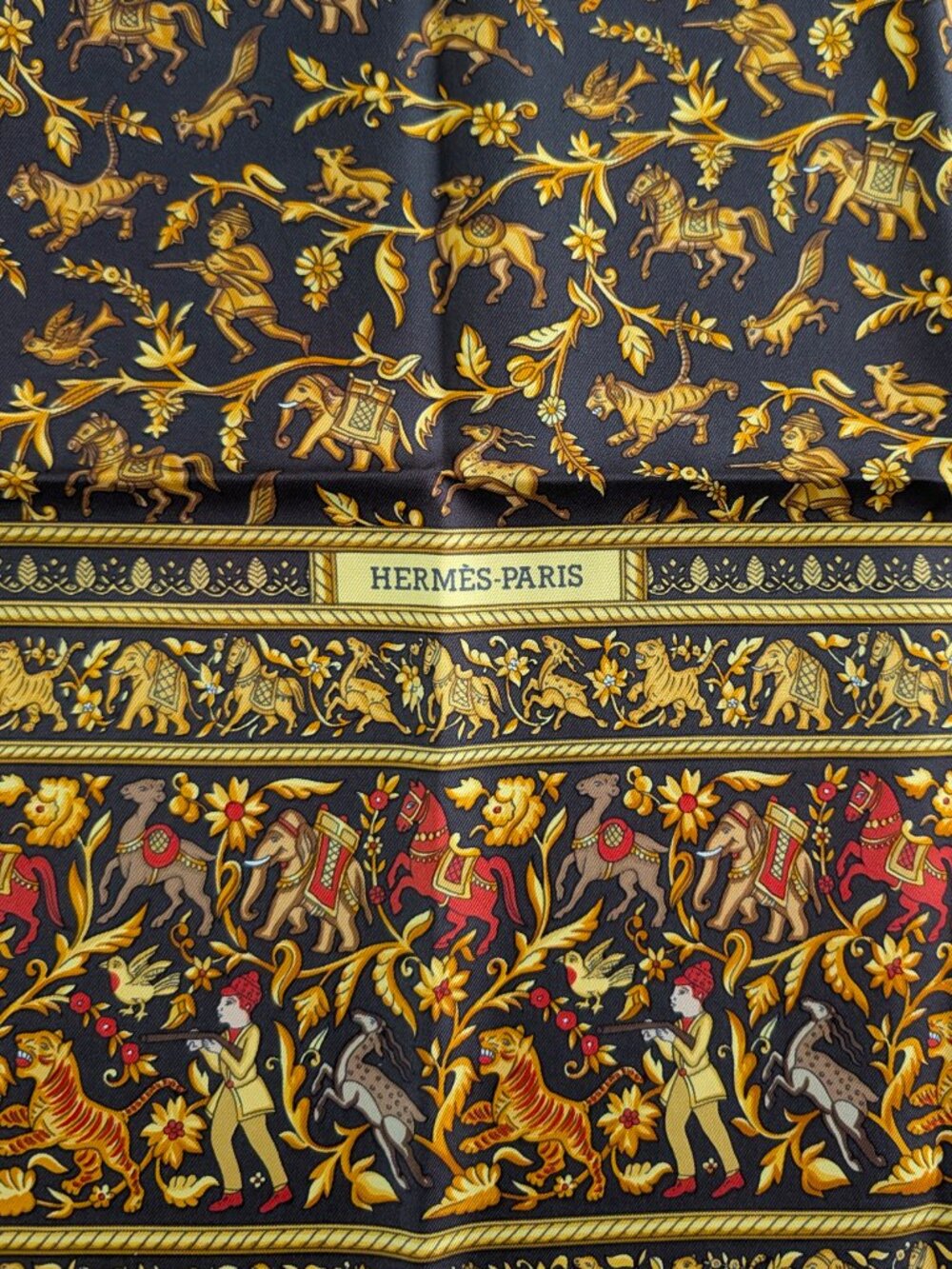 Vintage Hermès Chasse en Inde Carré 90 Silk Scarf Michel Duchêne Brown Gold - Picture 2 of 10